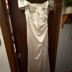 Elegant Off-Shoulder White Satin wedding Dress
